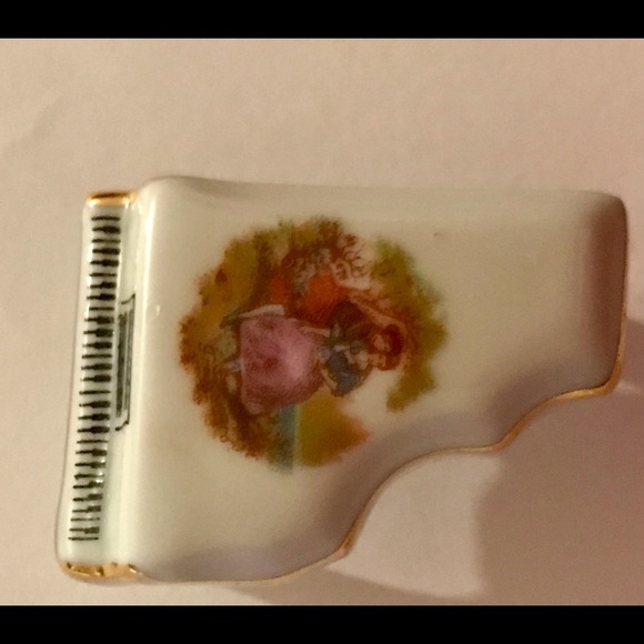 Limoges Miniature Piano made in France 24k Gold Hand Painted - Picture 7 of 16